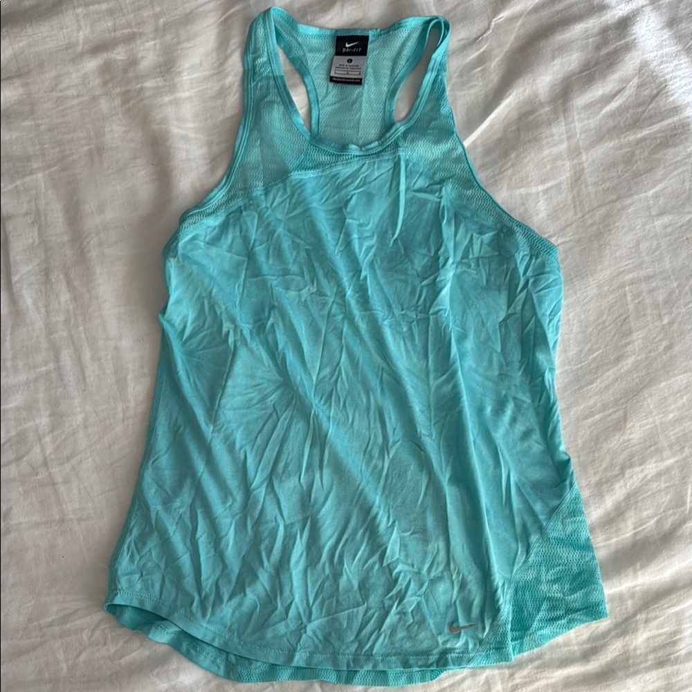 Nike Wonen’s Aqua Tank Top